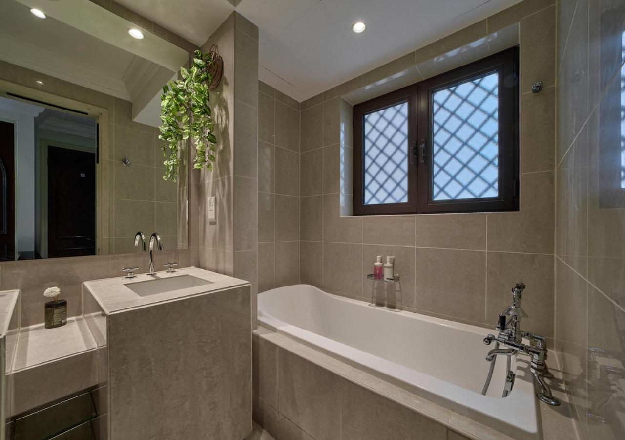 Burj Khalifa Partial View Peak Living Luxury 2Br Souk Al-Bahar Beside Dubai Mall-Golden Homes Bagian luar foto
